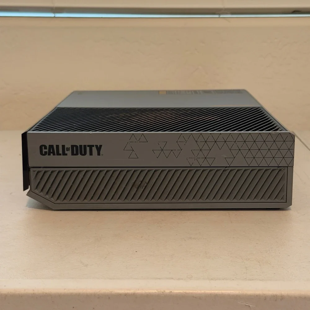 Microsoft Xbox One 1TB Call of Duty Advanced Warfare Edition Console FOR PARTS